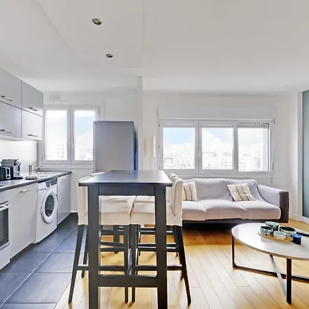 Charming 1br 2p - 12 Apartment *
